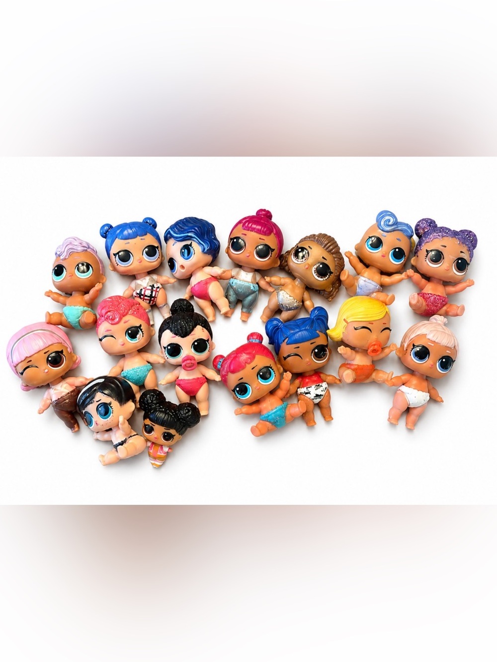 L.O.L. Surprise! Mini Dolls & Lil Sisters Assortment - colorful lot of 16